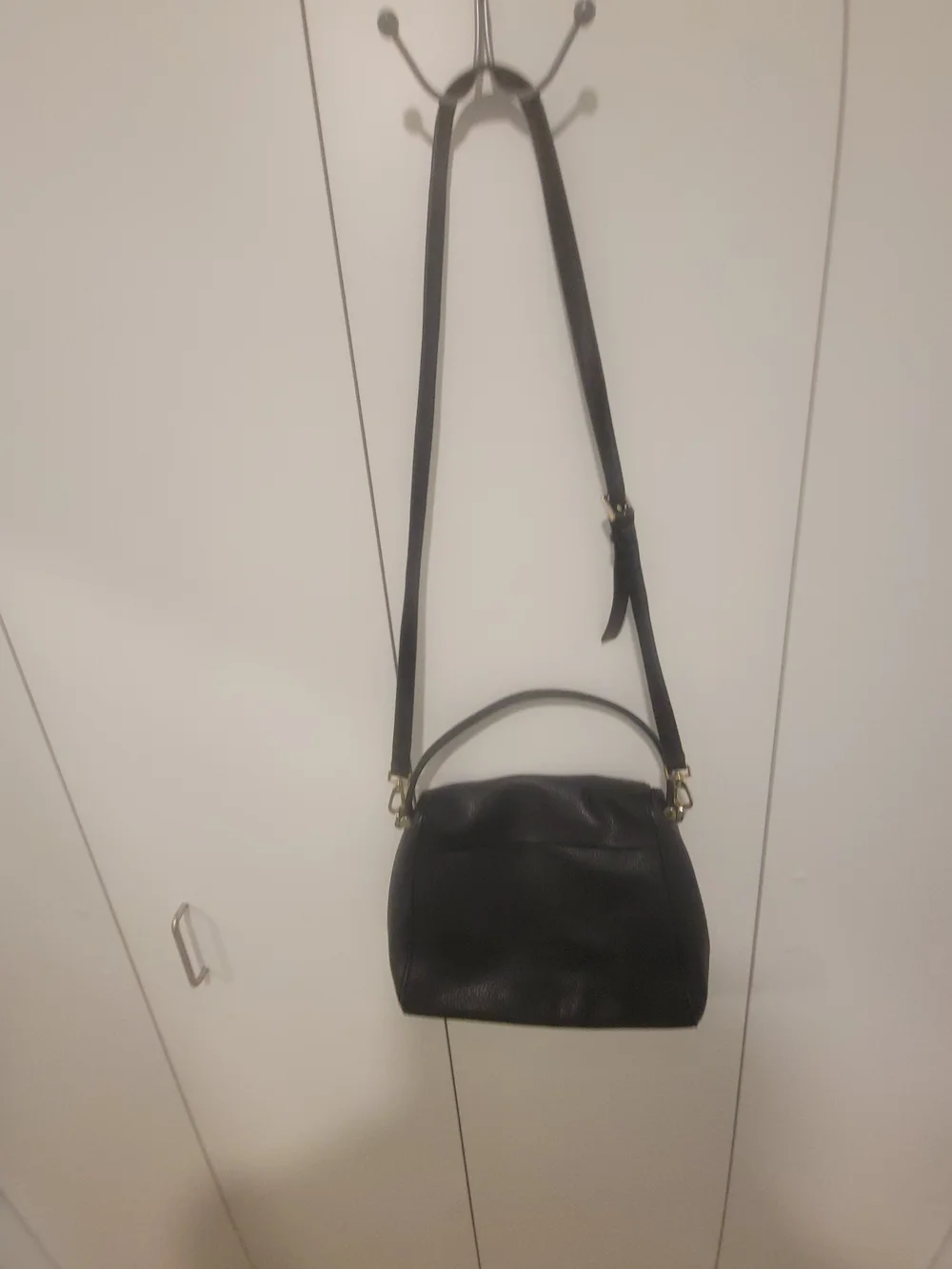 kate spade Black Pebbled Leather Tassel Crossbody Bag